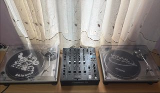 Pareja Technics SL-1200 MK2 + Tapas y Agujas