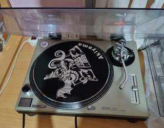 Pareja Technics SL-1200 MK2 + Tapas y Slipmats