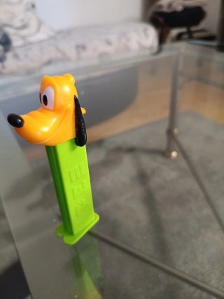 Dispensador PEZ Pluto