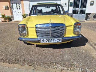 Mercedes-Benz 240D 1974