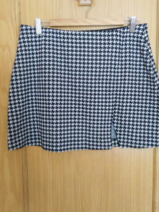 Falda Corta Estampado Pata de Gallo