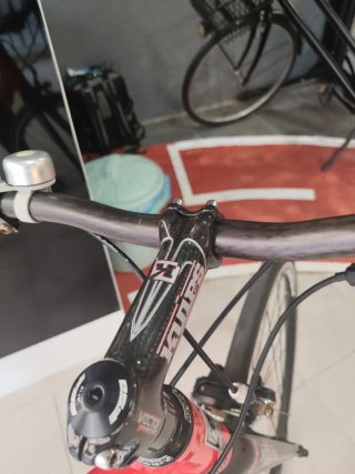 Bicicleta de Carretera Kuips Roja