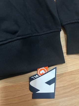 Sudadera con cremallera Fake Gods Negra Nueva