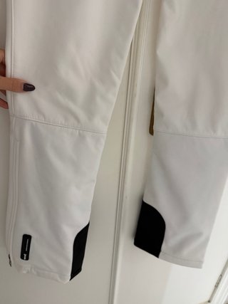 Mono de esquí Zara a estrenar