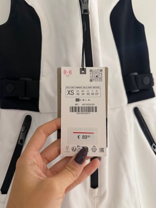 Mono de esquí Zara a estrenar