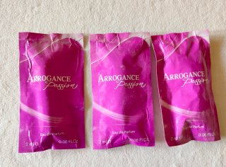 N.3 bustine Arrogance Passion Eau de Parfum