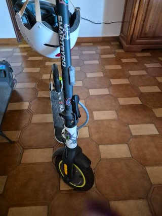 2 Patinetes Eléctricos Xiaomi y SmartGyro