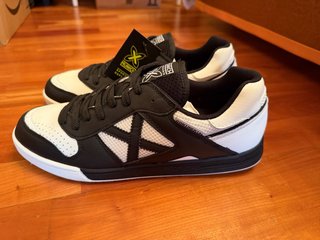 Zapatillas Munich Continental Negras y Blancas