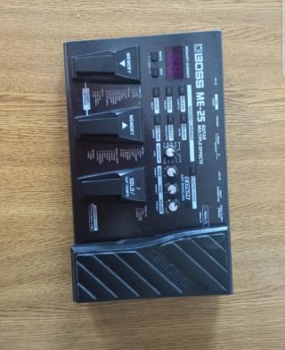 Pedalera multiefectos Boss ME-25