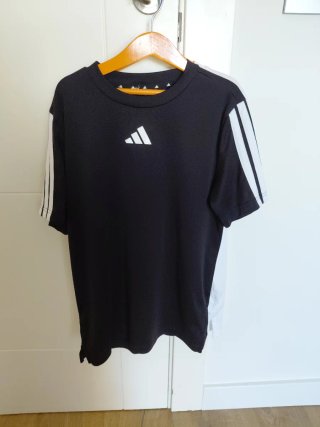 Camiseta Adidas Negra Deportiva
