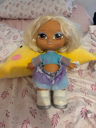 Muñeca Bratz Big Babyz Vinessa