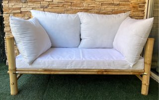 Sofá exterior 2 Plazas de bambú con cojines blanco