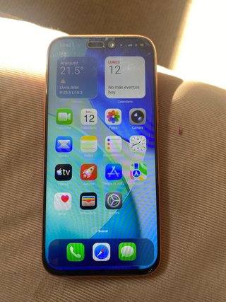 iPhone Apple