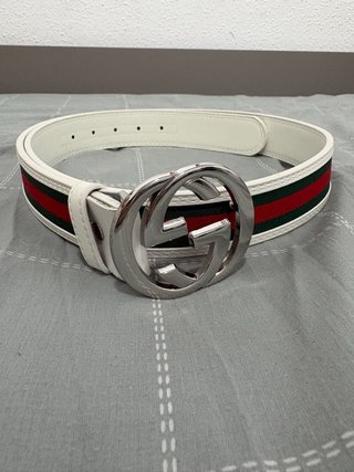 Cintura Gucci Bianca con logo GG