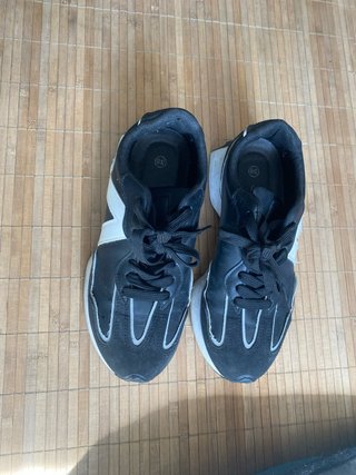 Zapatillas Sneakers Blanco y Negro Talla 39