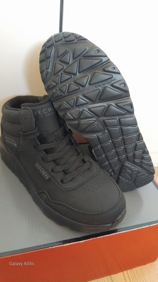 Botines Skechers Uno Lite Aqua Ave
