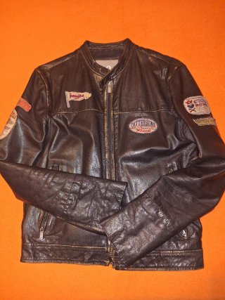 Chaqueta biker  piel negra estilo vintage