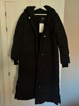 Abrigo plumífero largo Zara negro