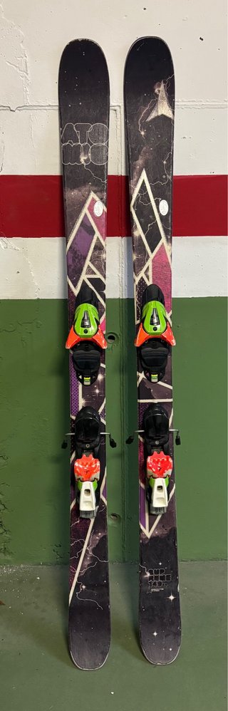 Esquís Freestyle Atomic Supreme 149cm