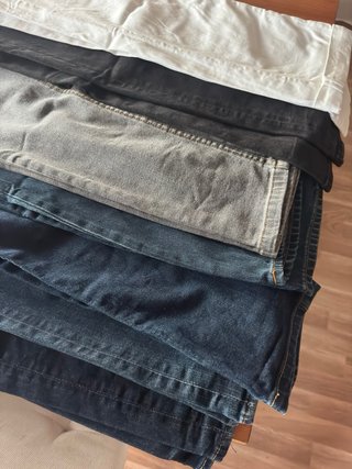 Lote 7 Pantalones Tejanos para Hombre. Talla 38