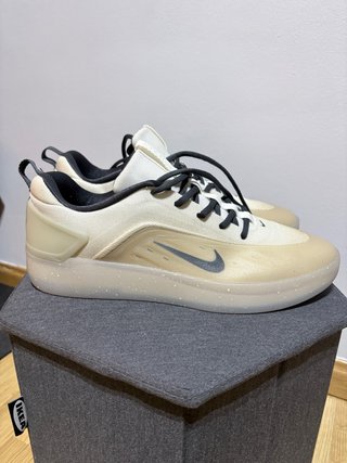 Nike Nyjah 4 Beige Brown Zapatillas Skate