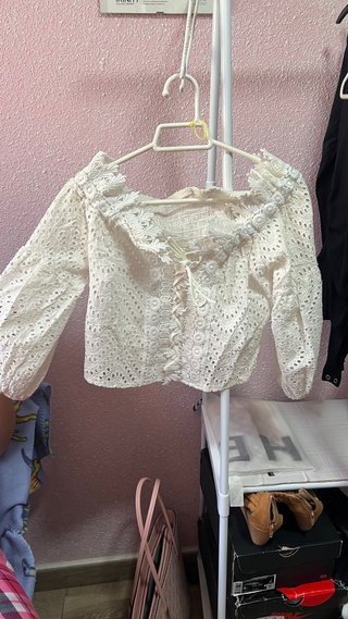 Blusa blanca encaje manga larga