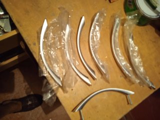 Set de 7 Tiradores Plateados para Muebles