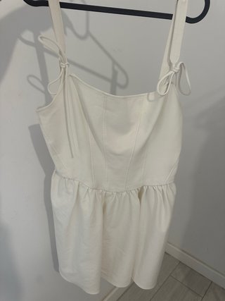 Vestido corto blanco Zara