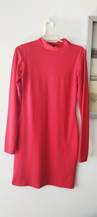 Vestido rojo de manga larga