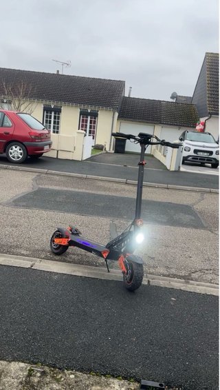 Patinete Eléctrico Naranja y Negro KAMIKAZE K1