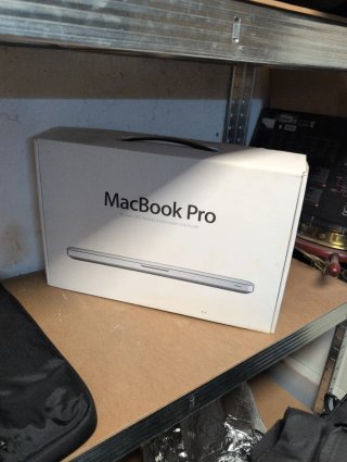 Caja MacBook Pro 13 LED