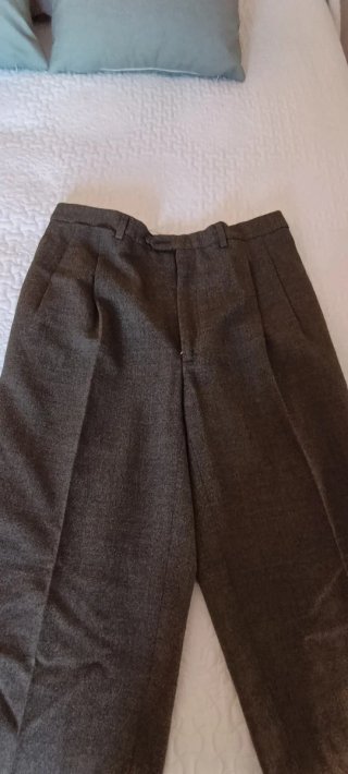 Traje de caballero marrón