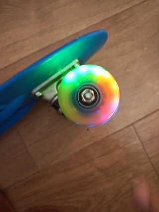 Skate azul para niños con luces