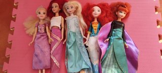 Confezione da 5 Bambole Barbie Disney