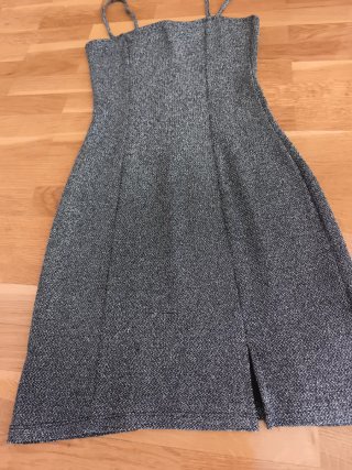 Vestido corto gris talla XS