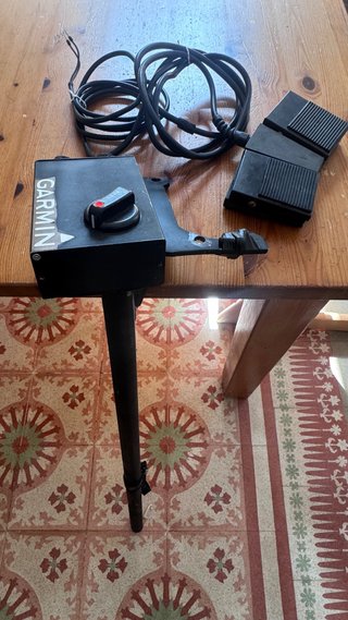 Soporte con Motor para Transductor Garmin Panoptix