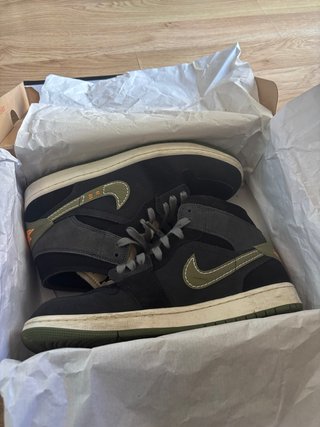 Air Jordan 1 Mid SE Craft Negro Verde Oliva