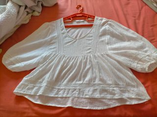 Blusa color crema mujer
