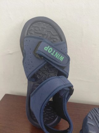 Sandalias infantiles WINTOP azules con velcro