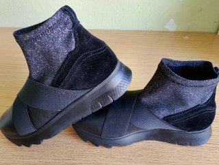 Botines Stonefly Negros en su caja. talla 39