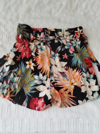 Falda pantalón Stradivarius Talla S Estampado Flor