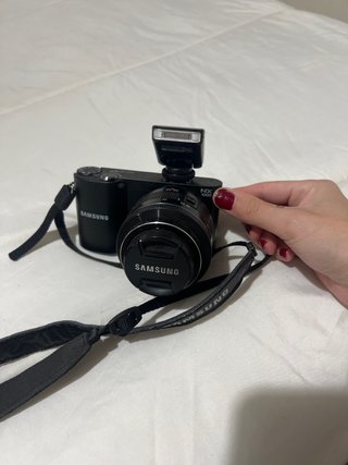 Cámara Samsung NX1000 Negra