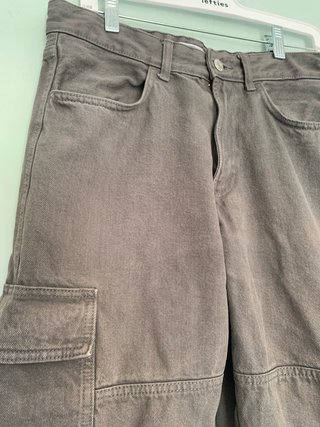 Pantalones cargo Bershka gris