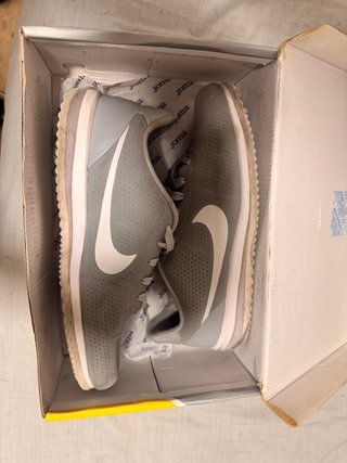Nike Cortez Talla 43 Gris/Blanco
