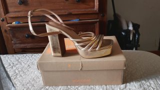 Sandalias de tacón Porronet doradas