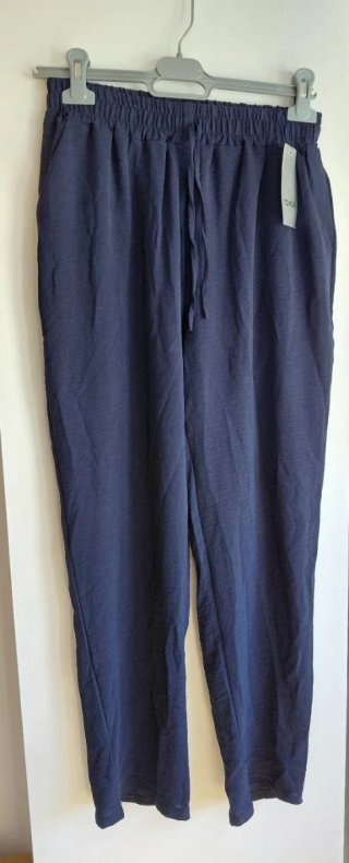 Pantalón de lino capri color azul marino