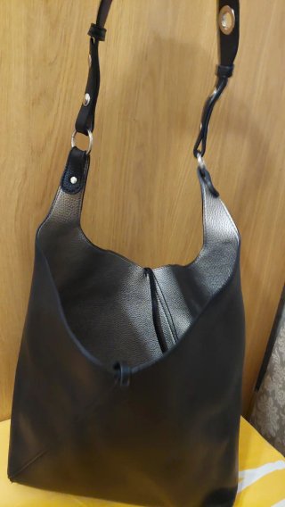 Bolso Negro y Plateado