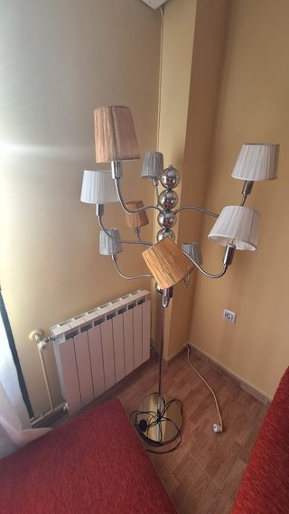 Lámpara de pie con 7 focos