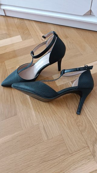 Zapatos de tacón negros