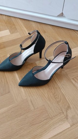 Zapatos de tacón negros